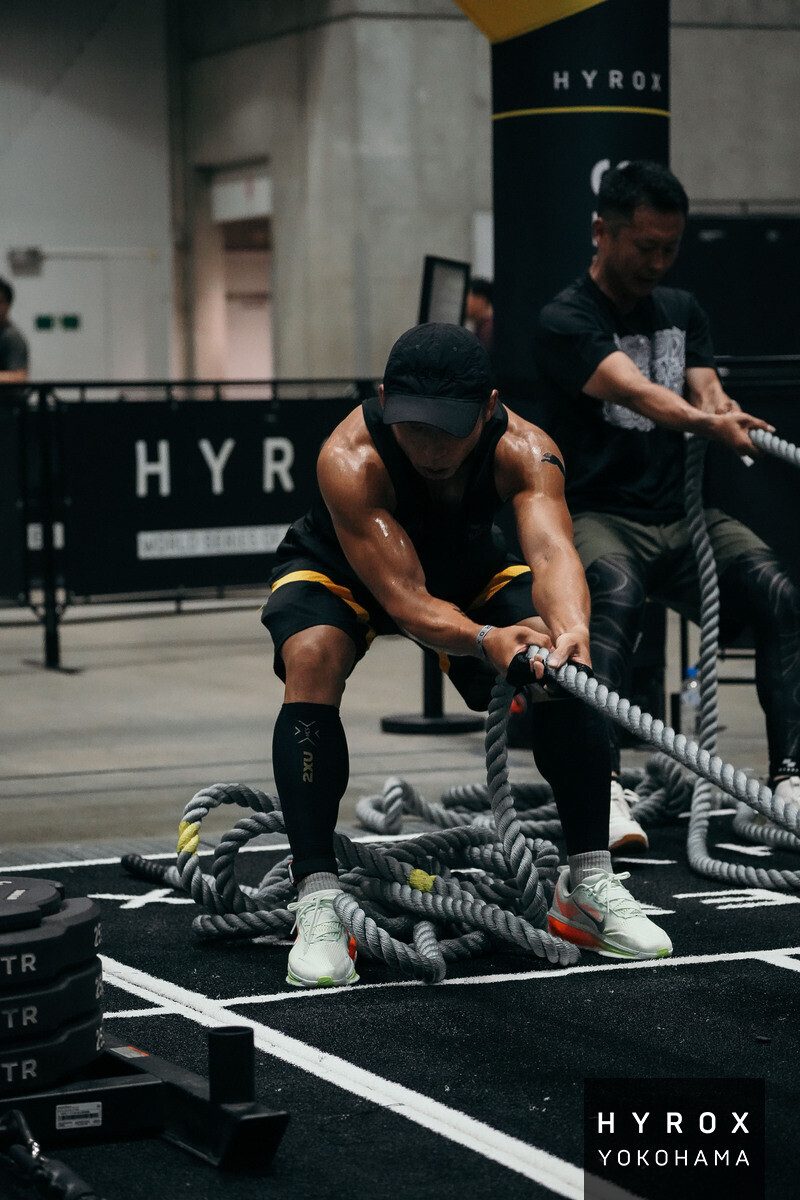HYROX横浜のSled Pull。ロープを引いているところ